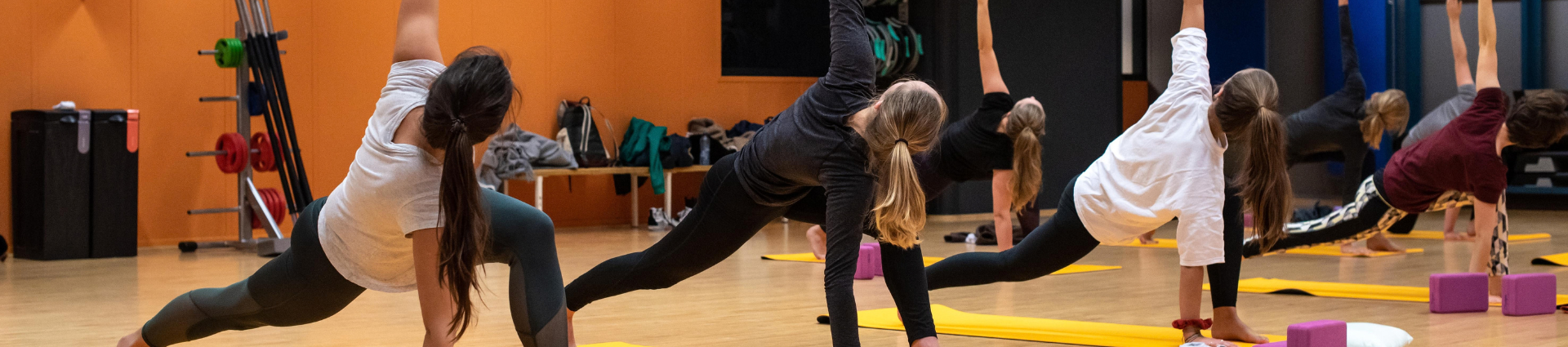 header yoga hatha